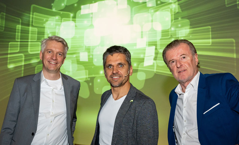 Josef Siligan, Michael Altrichter und Kurt Brandstätter vor grünem Hintergrund.