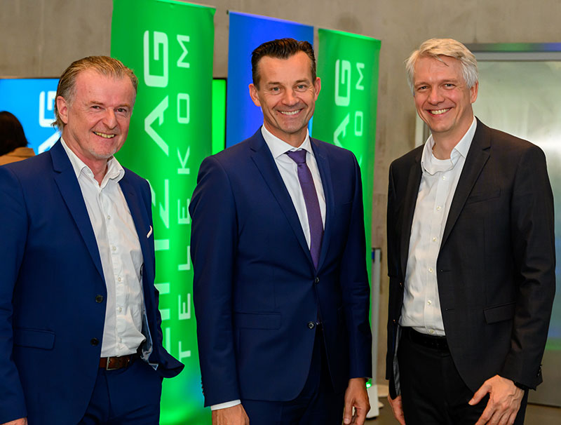 Josef Siligan (rechts, Vorstand LINZ AG) und Kurt Brandstätter (links, Vertriebsleiter LINZ AG TELEKOM) begrüßten Gerhard Kürner im AEC.
